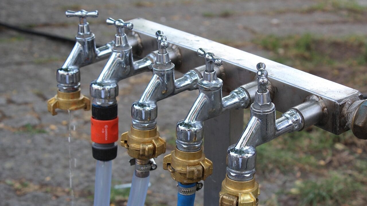 Maximize Your Garden's Potential with Water-Efficient Irrigation Techniques